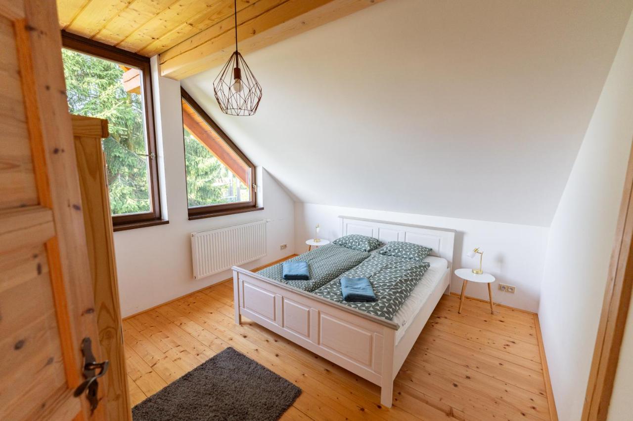 Vila Moderni Sumavska Roubenka S Vyhledem Na Boubin Vimperk Exteriér fotografie